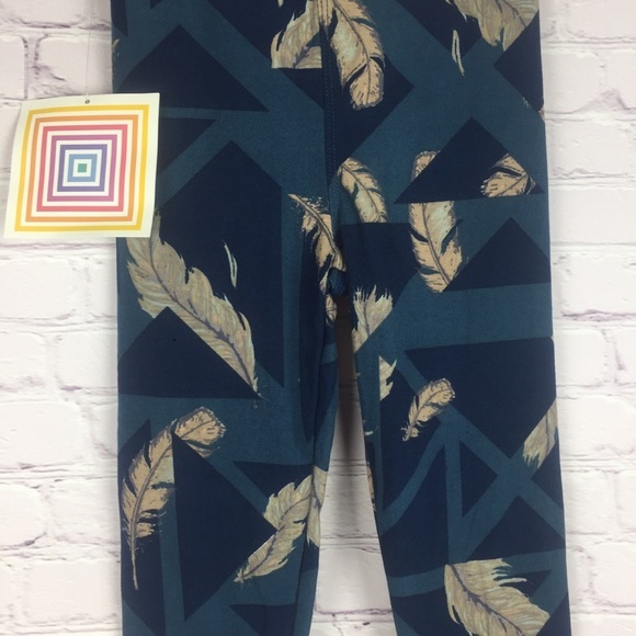 SOFT stretchy NEW LuLaRoe Kids Leggings with feather print S/M (2T - 8) - Picture 4 of 8